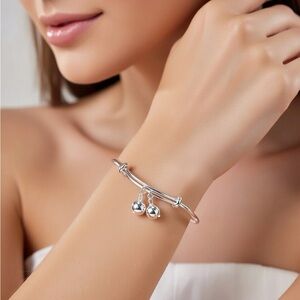 Elegant Silver Bracelet Bangle 🆕